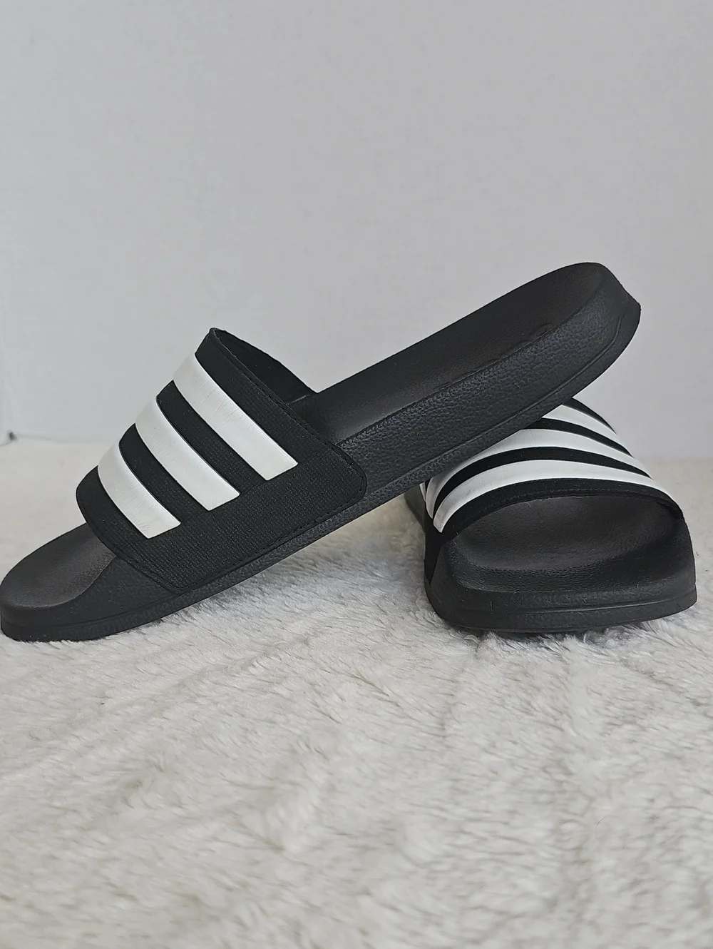 ​adidas Classic 3-Stripe Slide Sandals Black White NWOT Men's Sz (6)  M